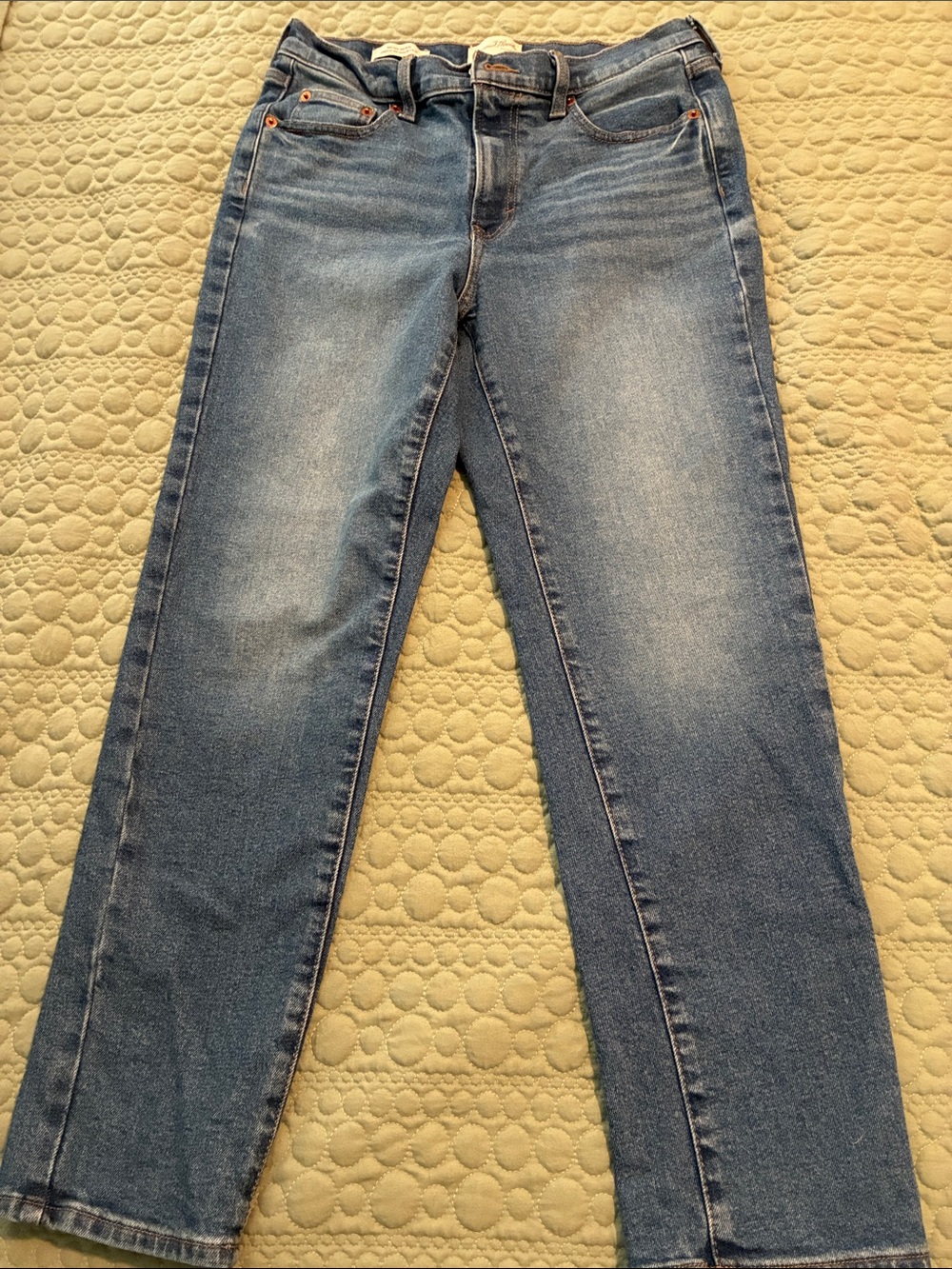 Universal Thread Women's Mid Rise 80s Slim Blue Jeans